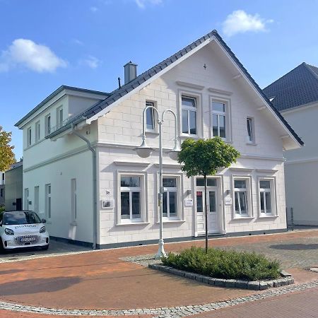 Stilvoll Wohnen In Der Kaiserlichen Post Westerstede Exterior photo